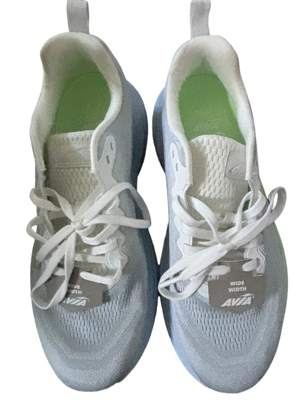 Avia women white